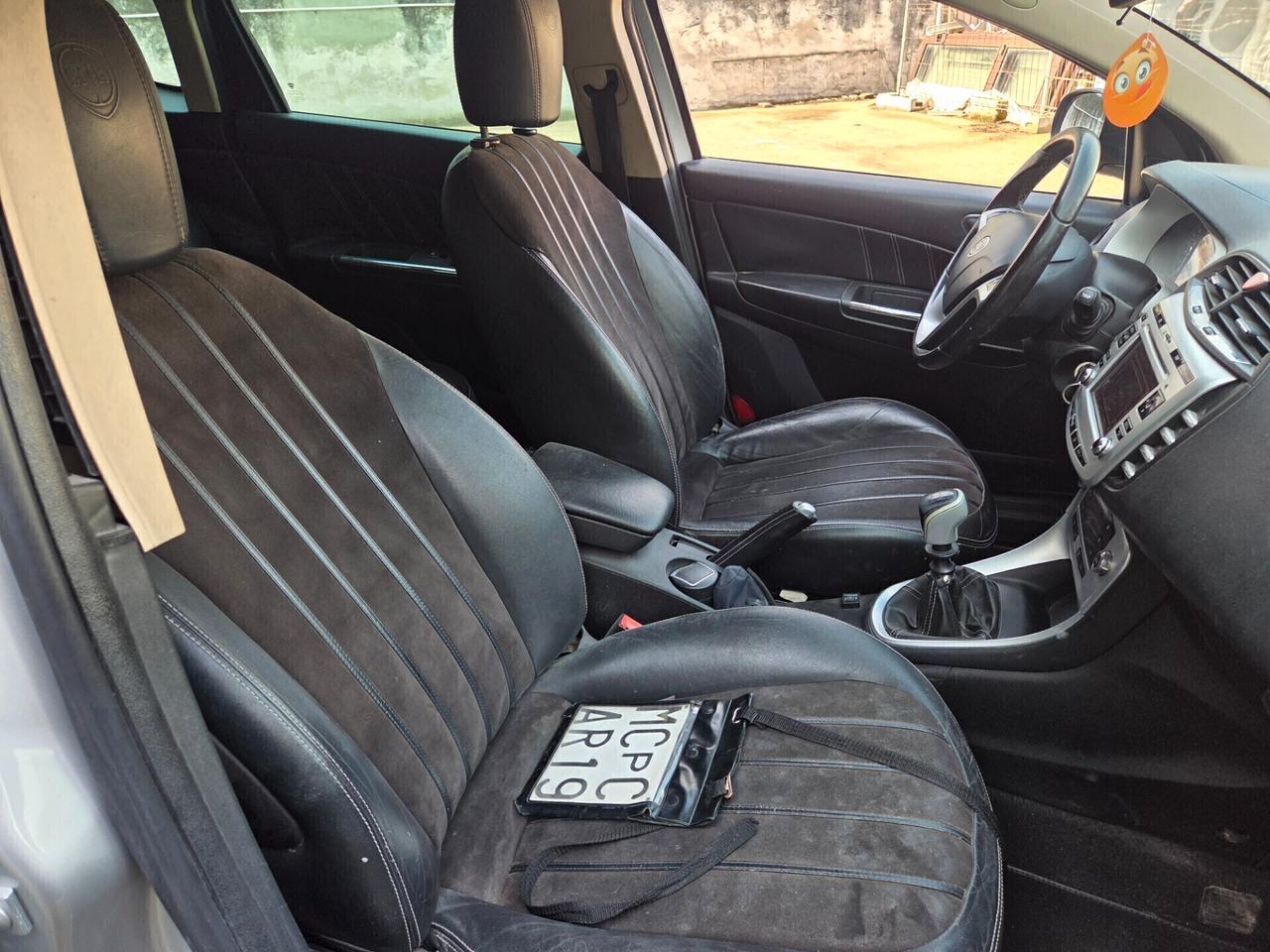 Lancia Delta 1.4 T-Jet 120 CV Platino Ecochic GPL