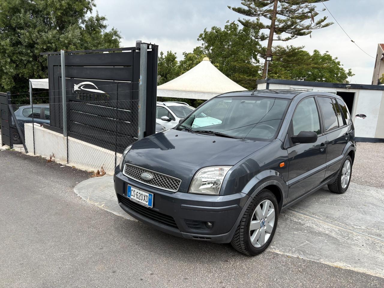 Ford Fusion 1.6 TDCi 5p. Collection
