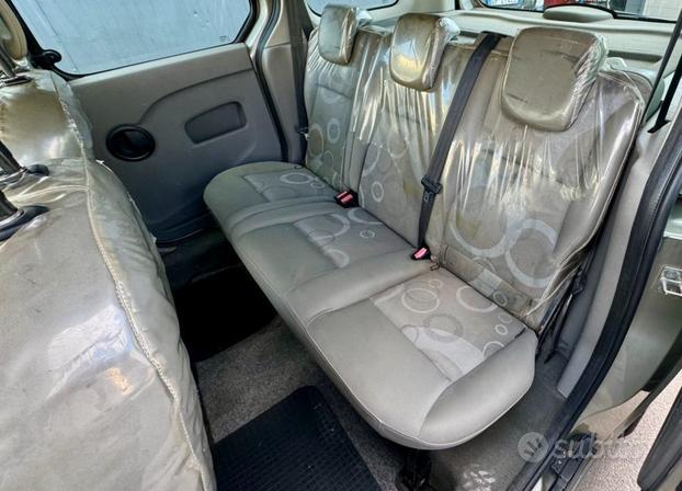 RENAULT Kangoo 1.5 dCi 90CV F.AP. 5 porte Tom To