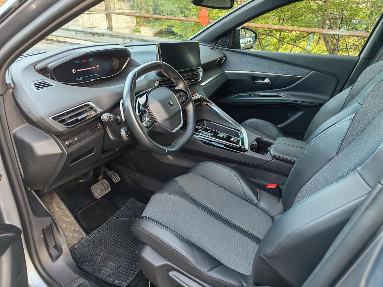 Peugeot 3008 1.5 hdi automatica - GARANZIA