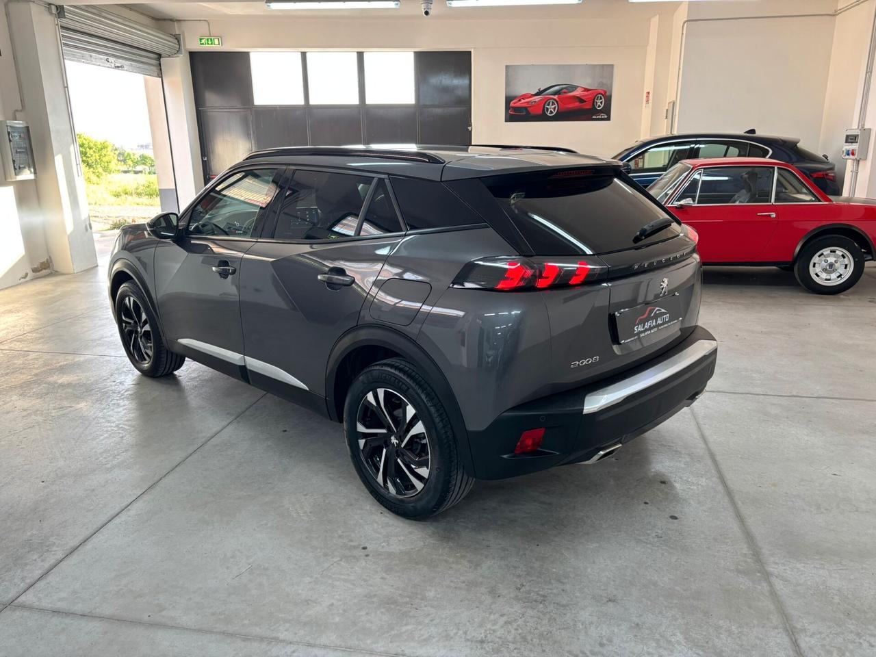 Peugeot 2008 PureTech 130 S&S Allure Navi Pack