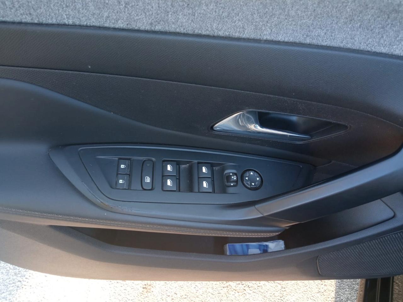 Peugeot 308 BlueHDi 130 S&S EAT8 SW Allure