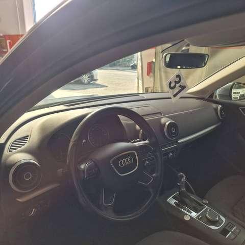 Audi A3 A3 Sportback 1.6 tdi Attraction 110cv s-tronic E6