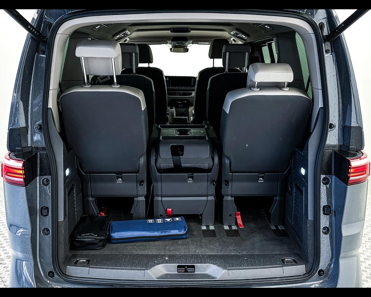 VOLKSWAGEN Multivan 7ª '21-> - Multivan 2.0 TDI 150CV DSG Space