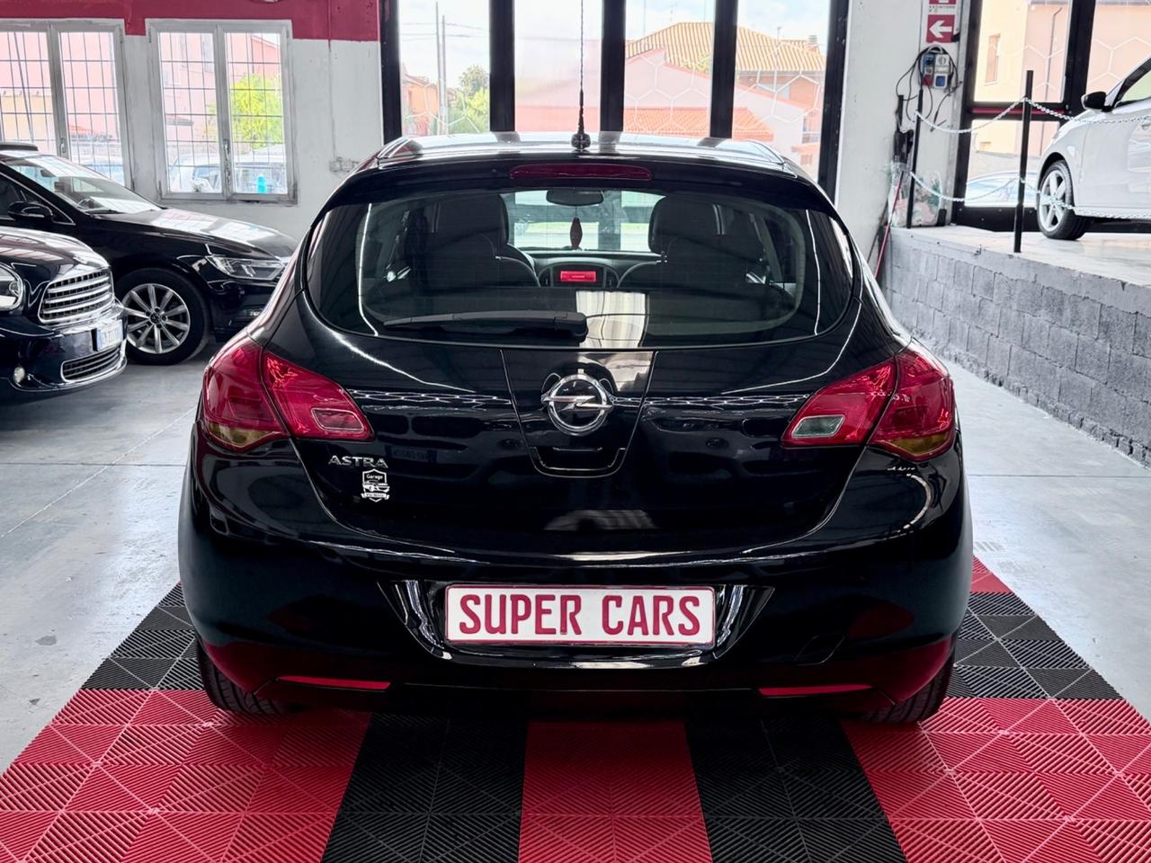Opel Astra 1.4 GPL 101CV BERLINA NEOPATENTATI
