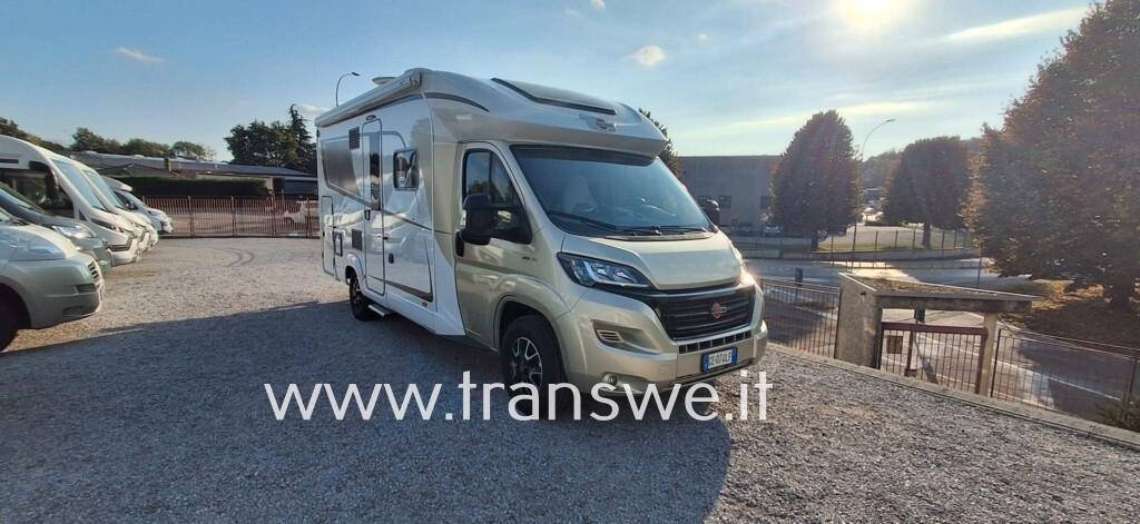 Bürstner Lyseo TD 684G Letto basculante anteriore