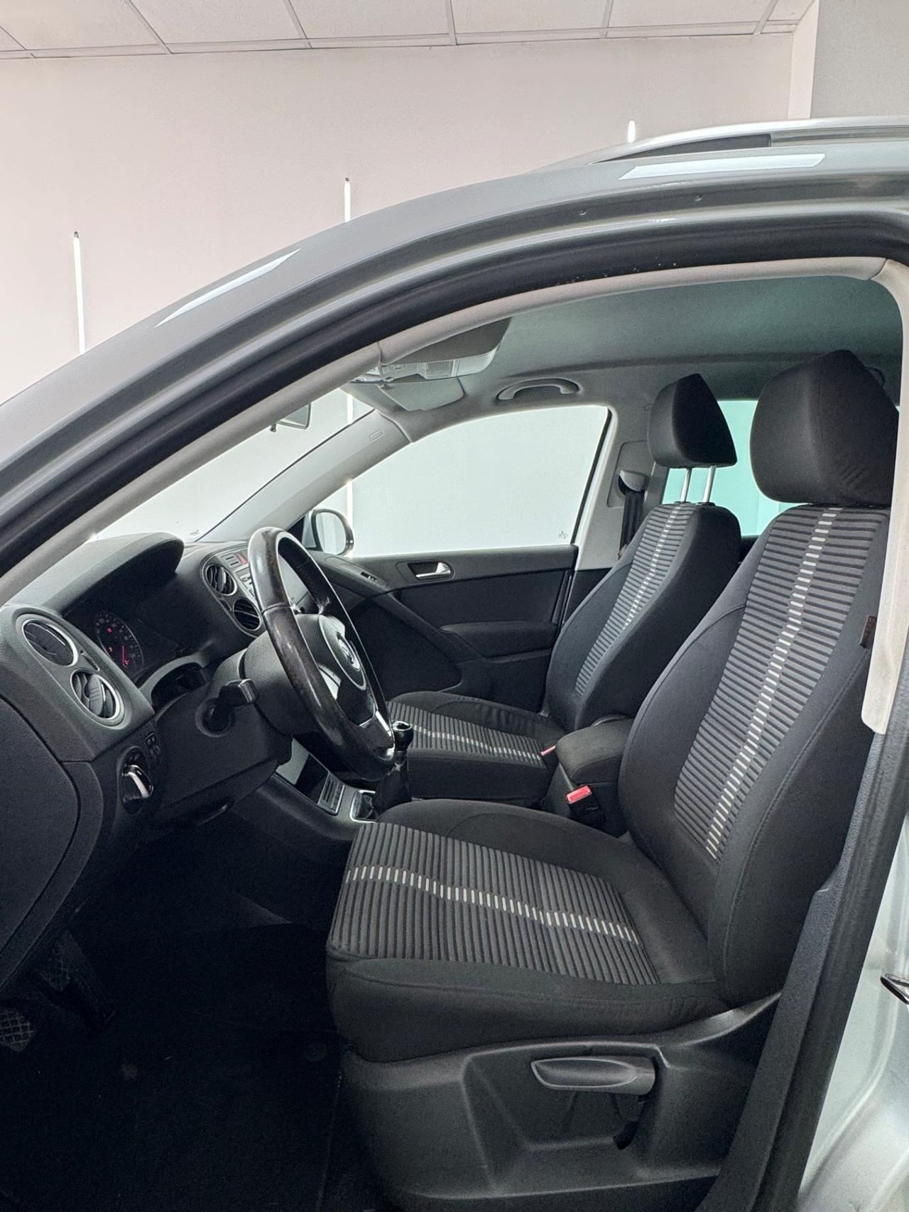 Volkswagen Tiguan 2.0 TDI DPF 4MOTION DSG Sport & Style