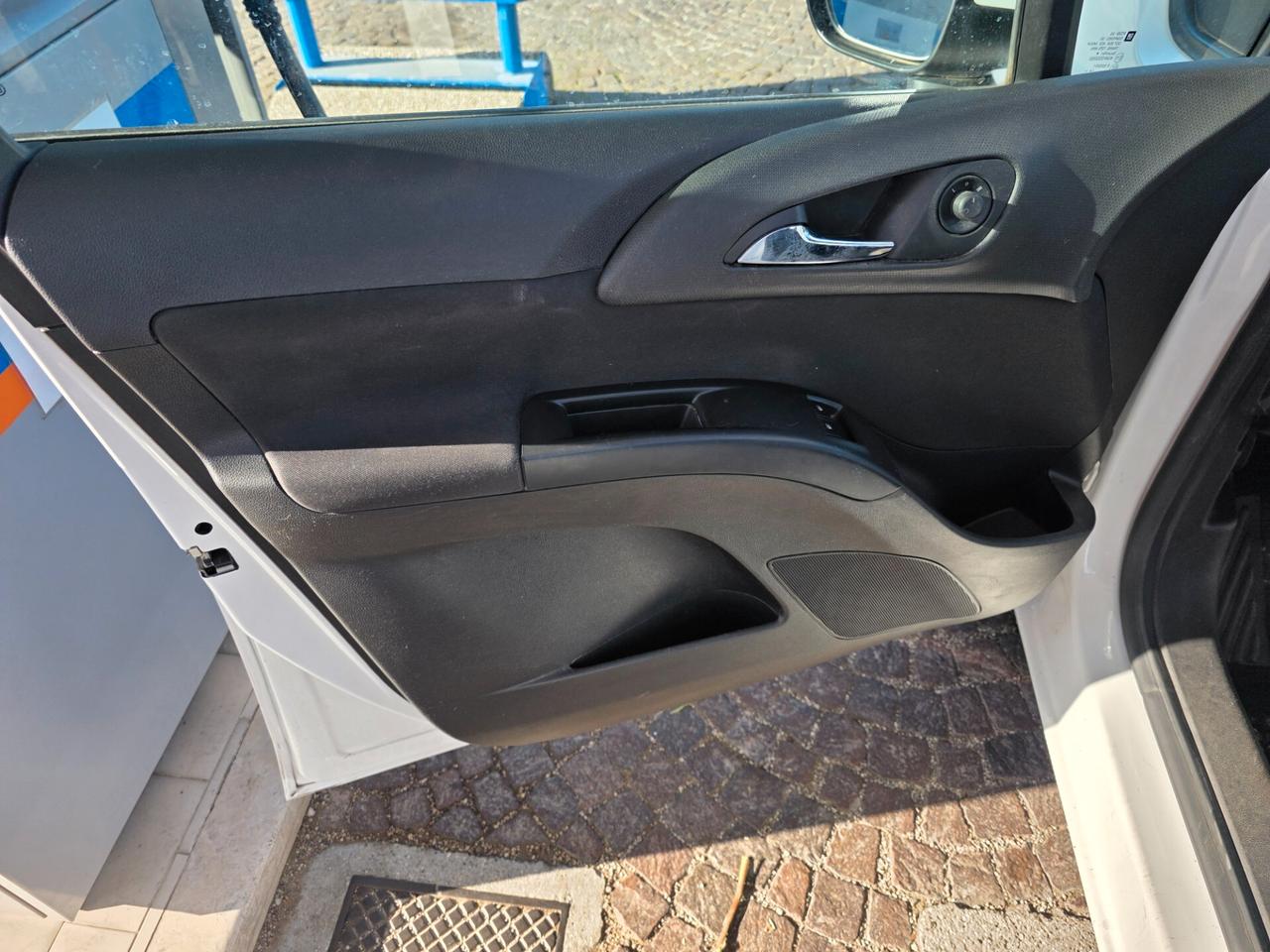 Opel Meriva 1.4 100CV Cosmo con 150.000km Neopatentati ok