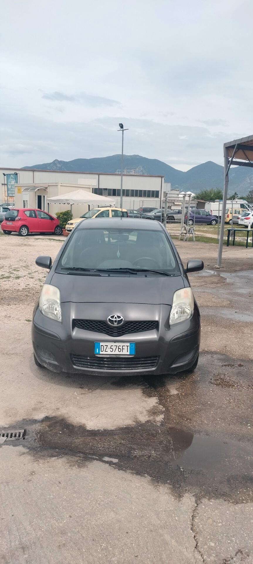 Toyota Yaris 1.3 5 porte Sol