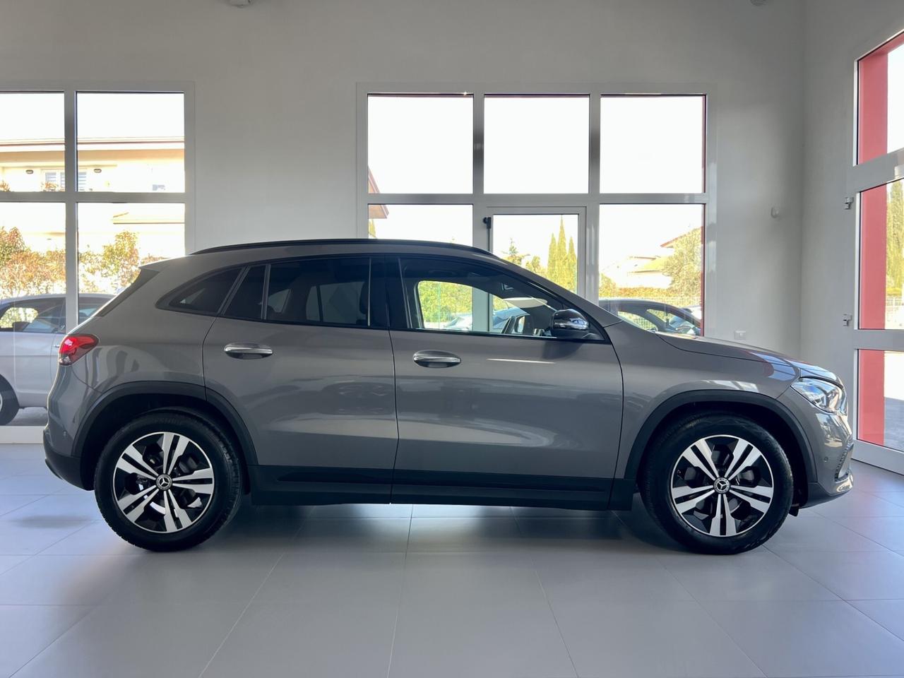 MERCEDES GLA 200d PROGESSIVE LINE - 2022