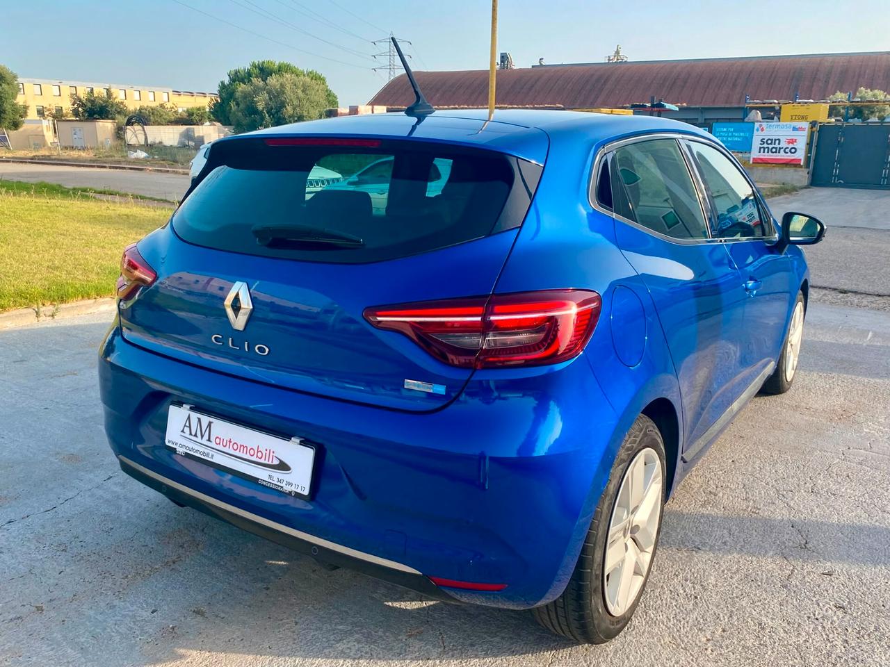 Renault Clio 1.6 Full Hybrid E-Tech 140 CV Intens