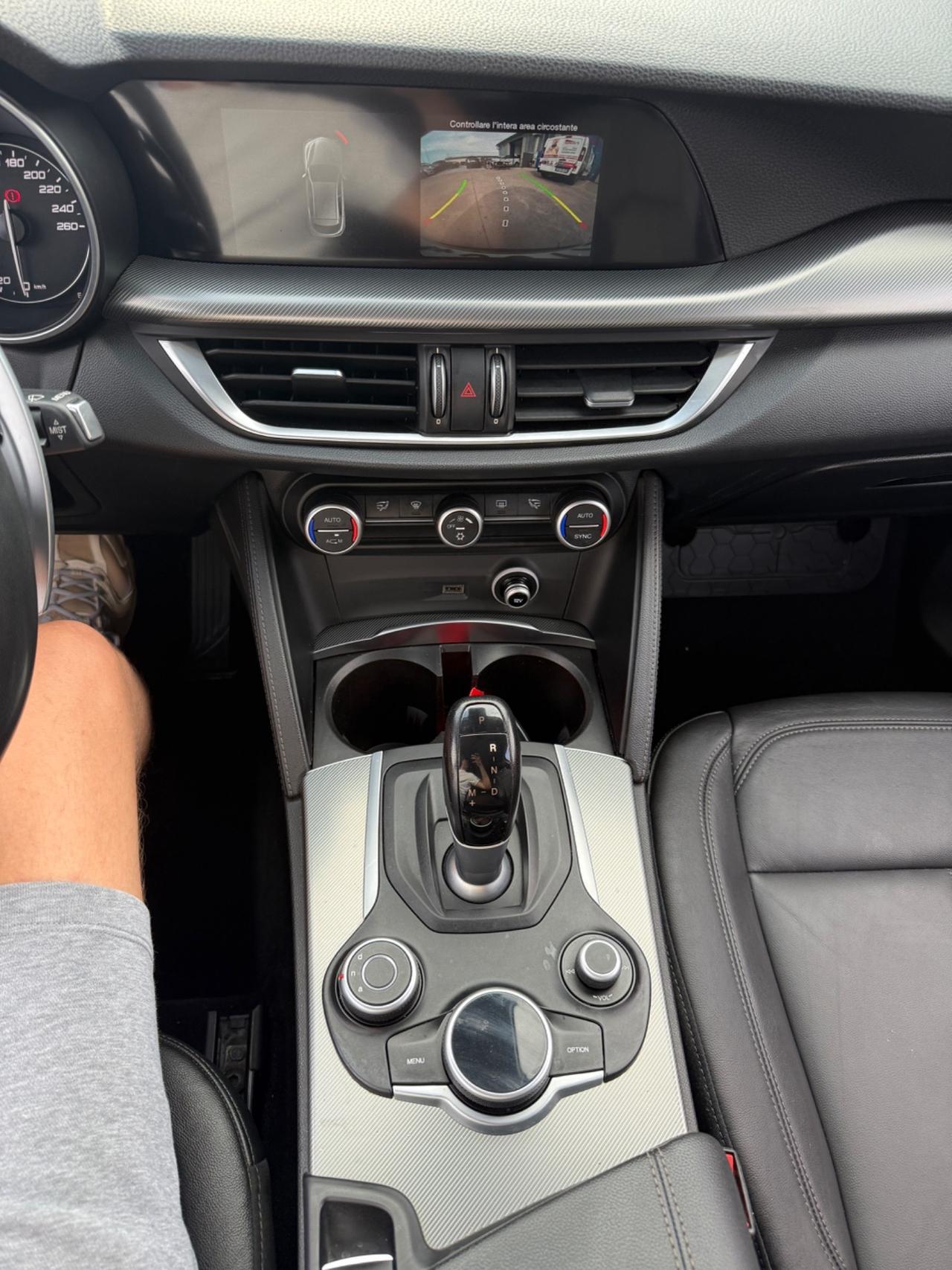 Alfa Romeo Stelvio 2.2 Turbodiesel 210 CV AT8 Q4 Executive