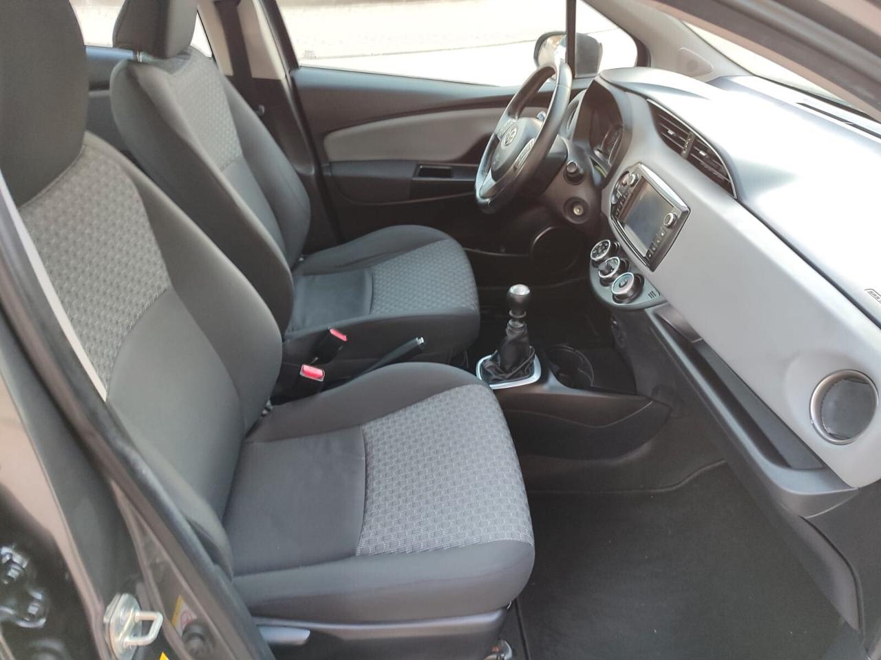 Toyota Yaris 1.4 Diesel ACTIVE 2015!!
