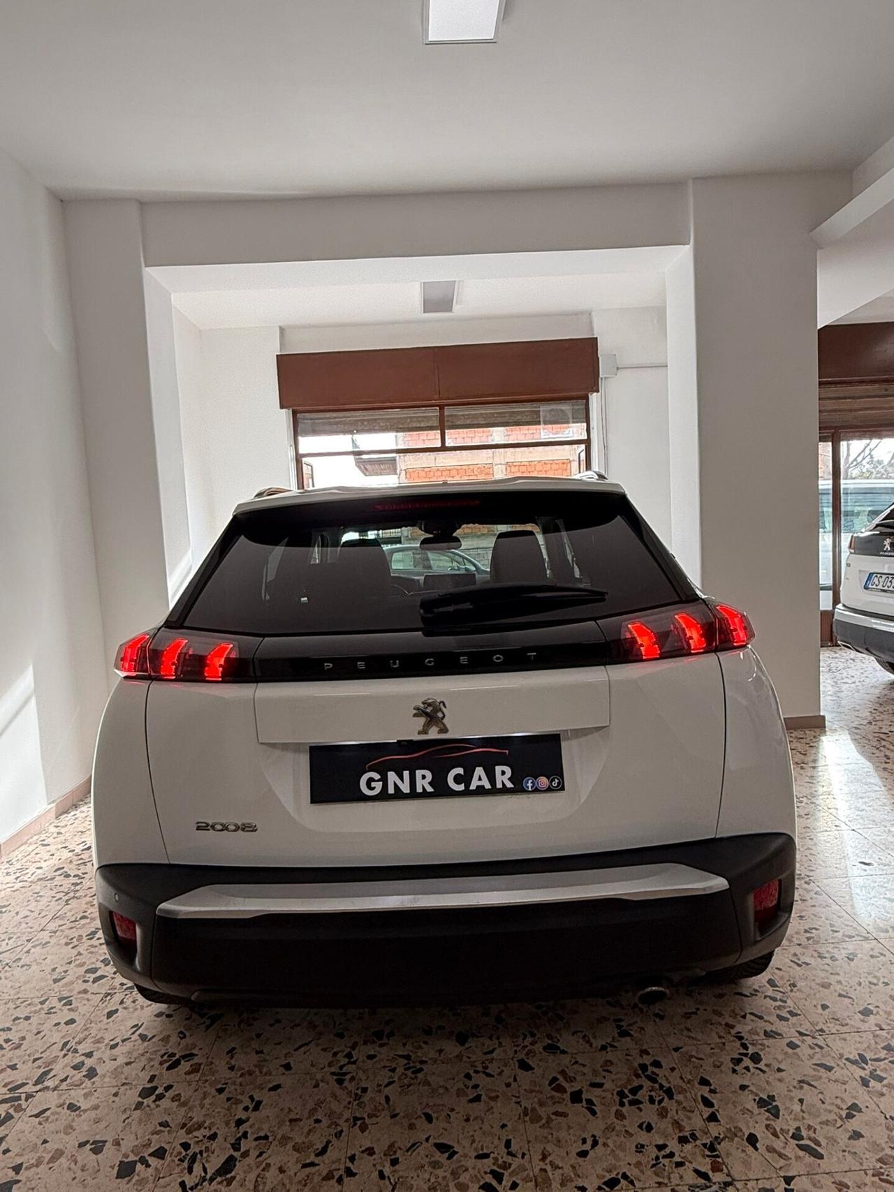 Peugeot 2008 BlueHDi 130 S&S EAT8 Allure