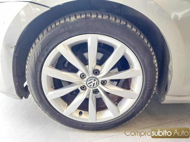 VOLKSWAGEN Golf 1.6 TDI 110 CVDSG Highline ( Garanzia 12 Mesi)