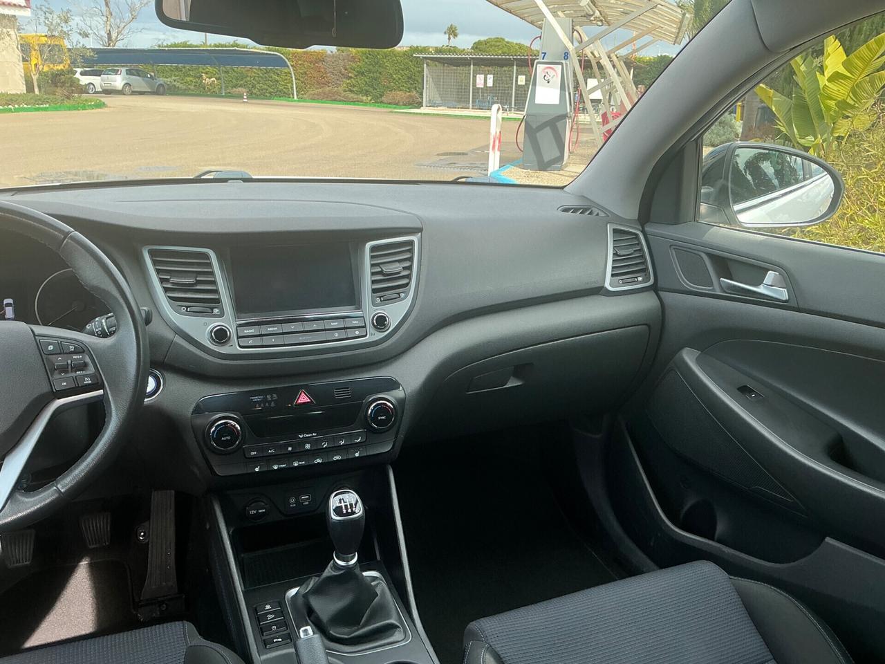 HYUNDAI TUCSON 1.7 CRDI XPOSSIBLE-3/2017