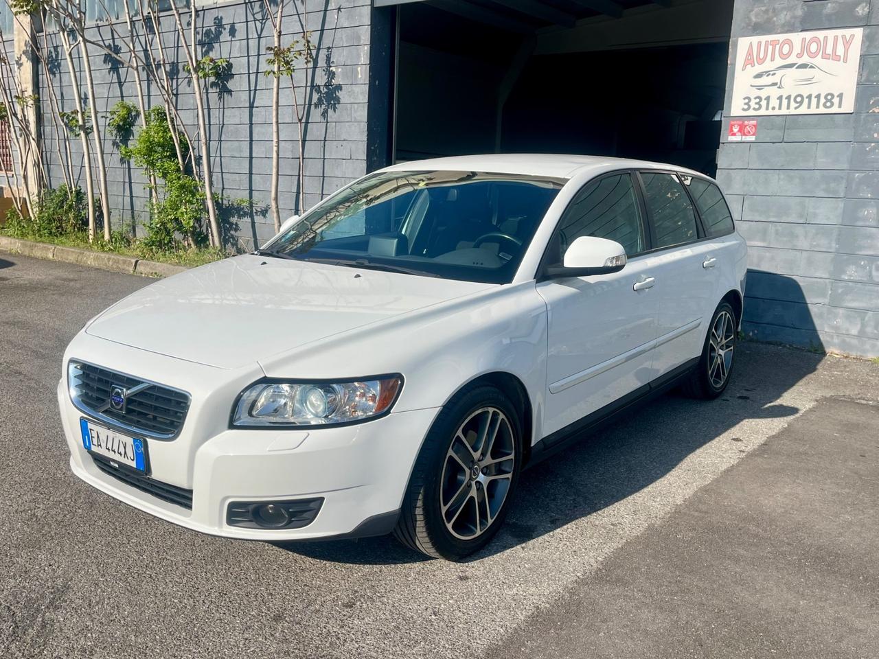 Volvo V50 D2 1.6D Drive R-design
