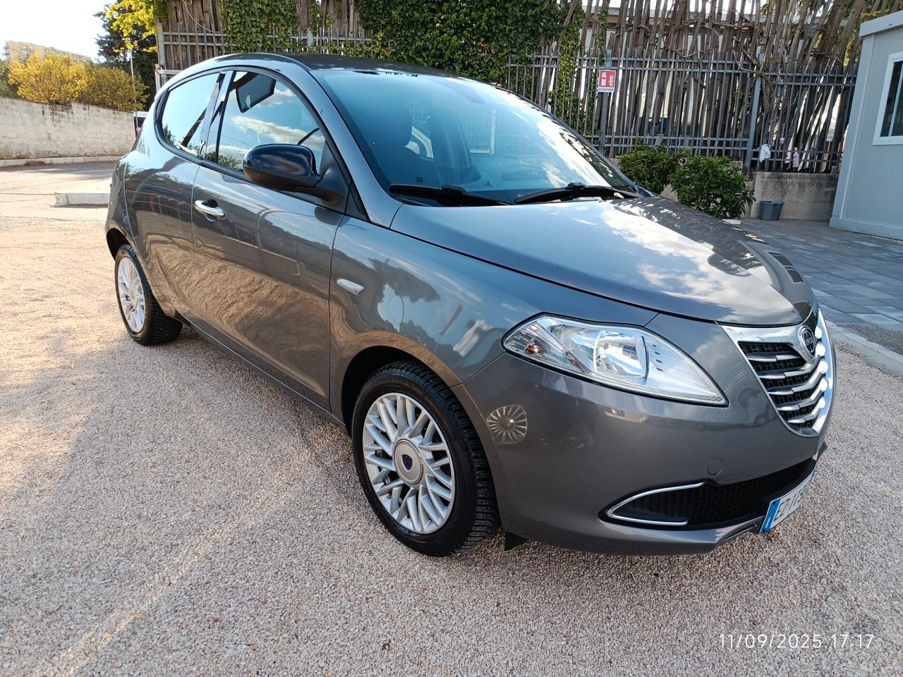Lancia Ypsilon 1.3 MJT 16V 95 CV 5 porte S&S Gold
