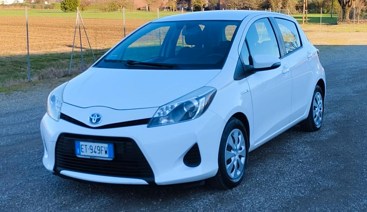 Toyota Yaris 1.5 Hybrid 5 porte Lounge