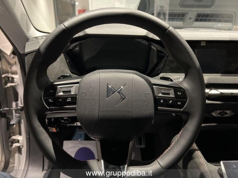 DS DS4 Modello: 1SD4 E-TENSE 225 Performance Line+