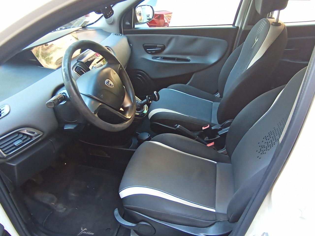 Lancia Ypsilon 1.2 Gold
