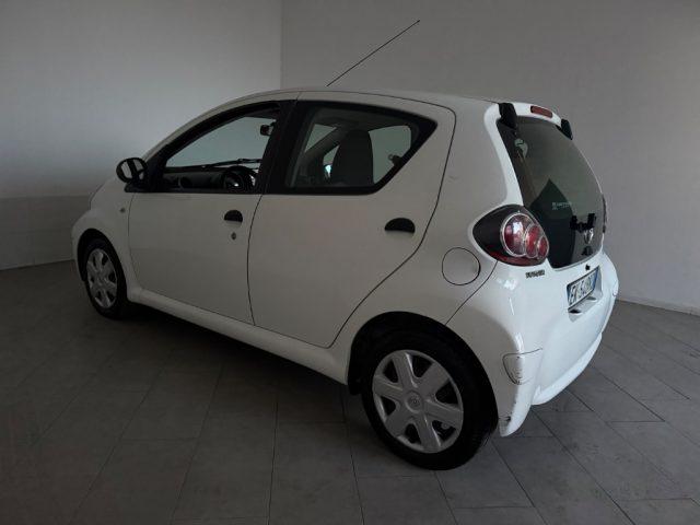 TOYOTA Aygo 1.0 12V VVT-i 5 porte Deep Ocean Connect