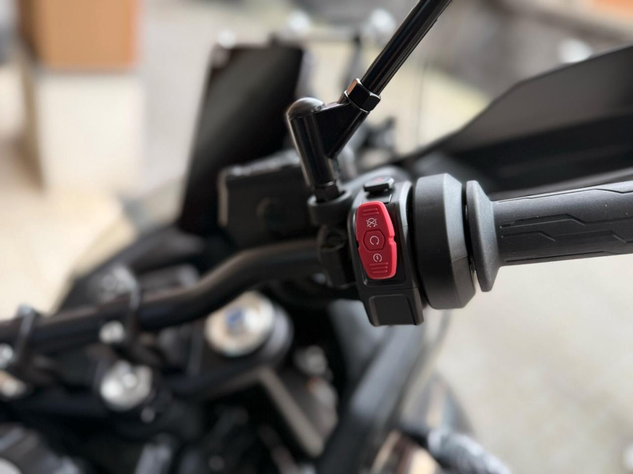 CFMOTO MT-X 800 BASSA-830