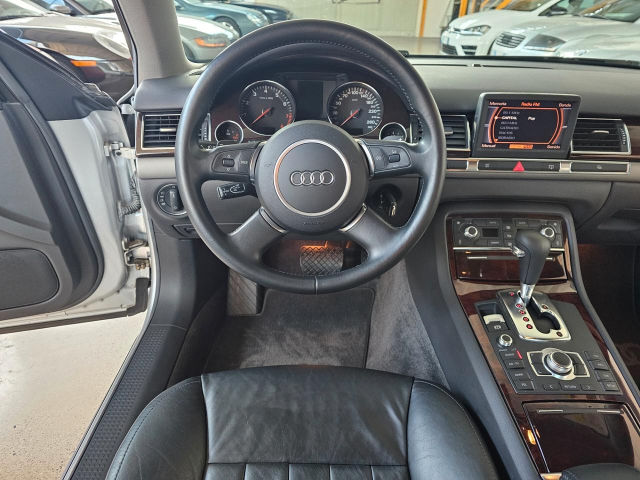 Audi A8 4.2 V8 FSI quattro tiptronic