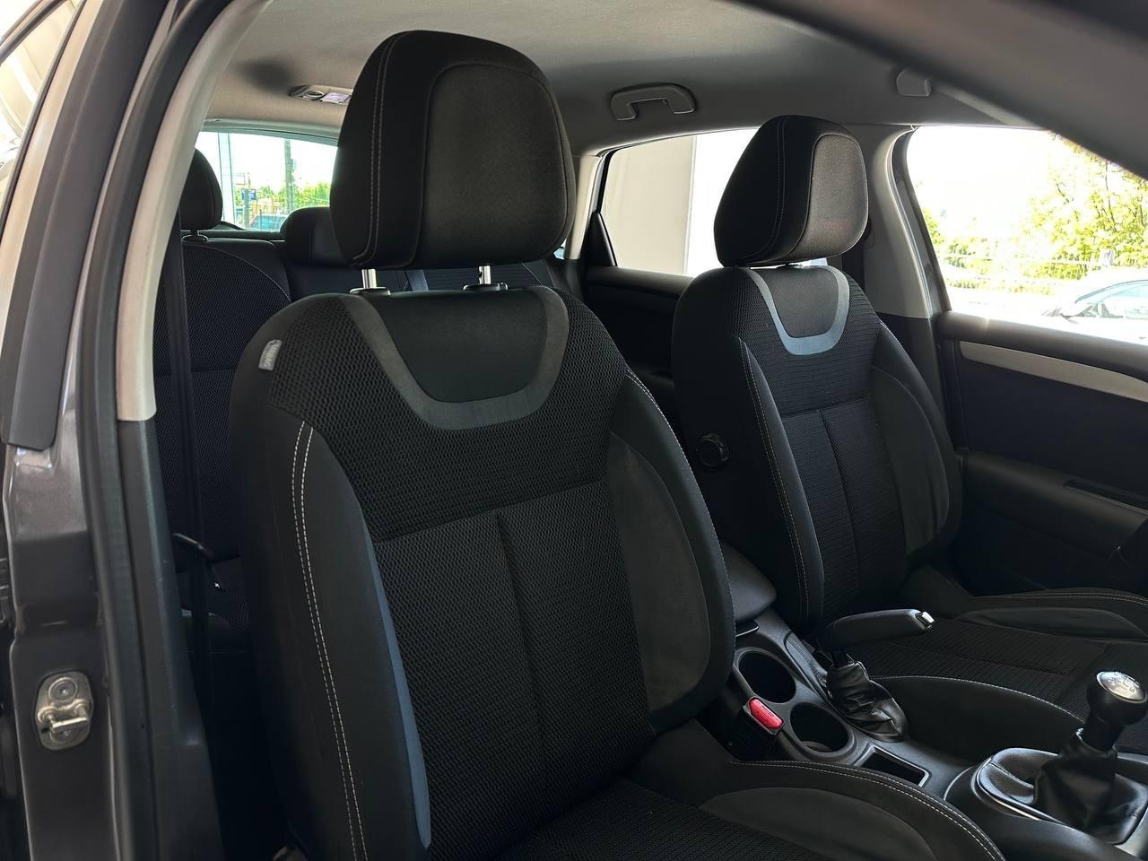 Citroen C4 - 1.6 | 100 CV