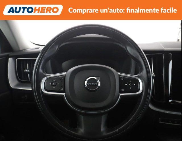 VOLVO XC60 B4 (d) AWD Geartronic Momentum Pro