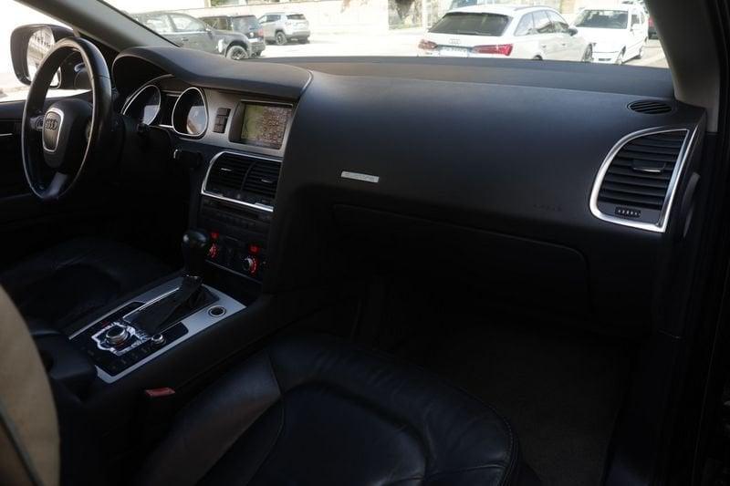 Audi Q7 3.0 TDI quattro tiptronic S LINE TETTO Unicoproprietario