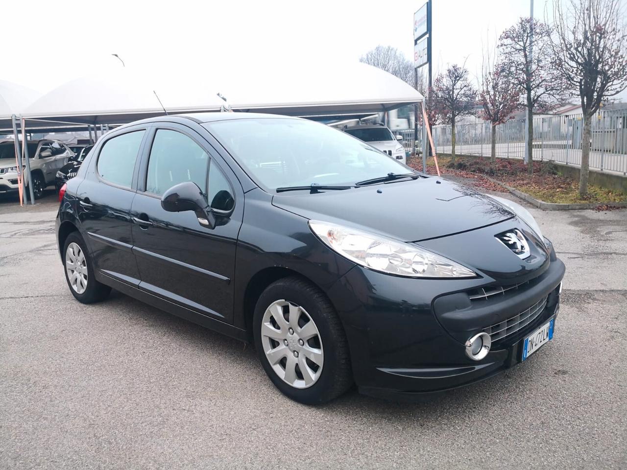 Peugeot 207 1.4 benz 95CV 5p. ***NEOPATENTATI***