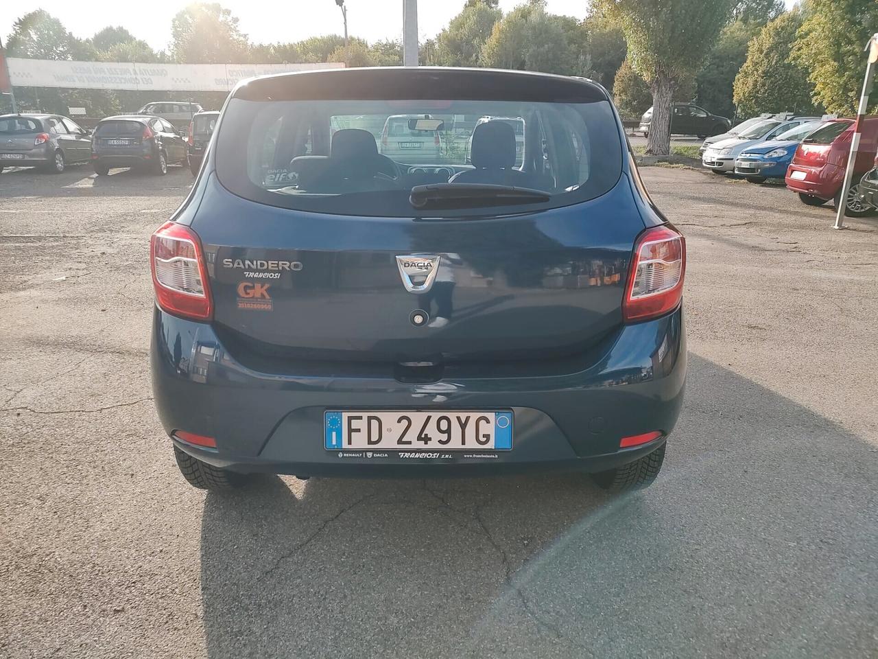 Dacia Sandero 0.9 TCe 12V T-GPL 90 Start&Stop SS Lauréate Family