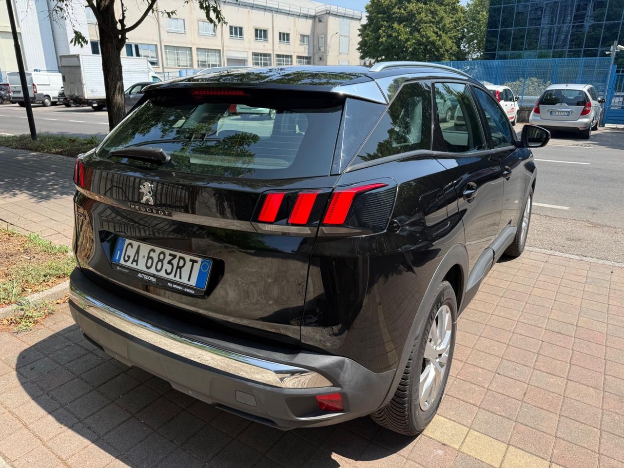 Peugeot 3008 BlueHDi 130 S&S Business