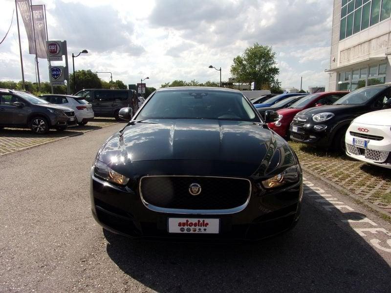 Jaguar XE XE 2.0 D Turbo aut. Prestige Business Edition
