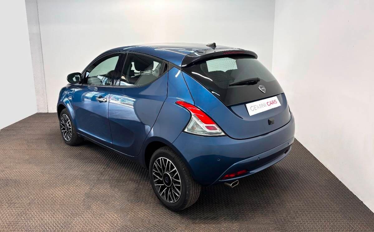 Lancia Ypsilon III 1.0 firefly hybrid Gold s&s 70cv 5p.ti
