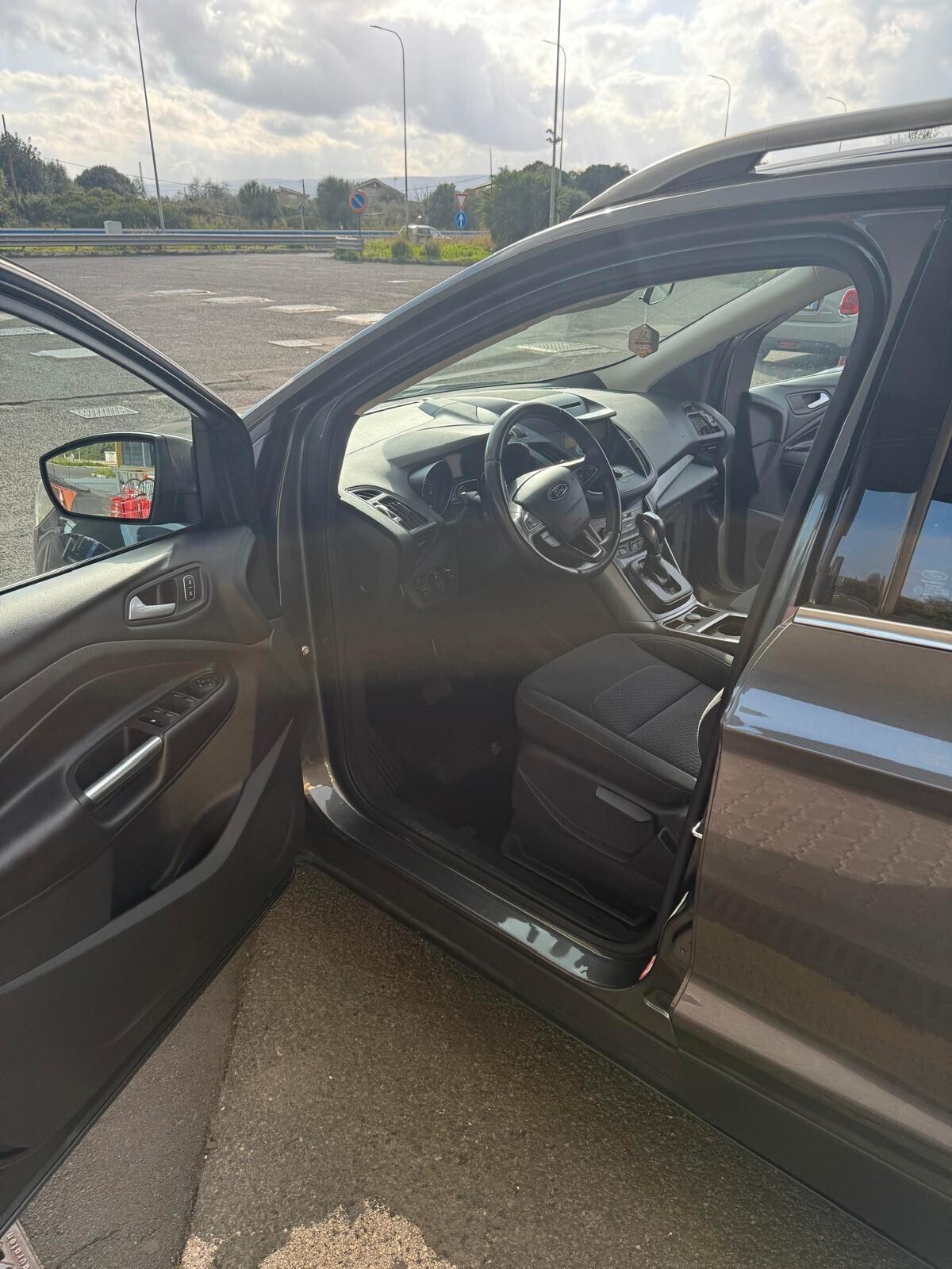 Ford Kuga 2.0 TDCI 150 CV S&S 4WD Titanium Powershift