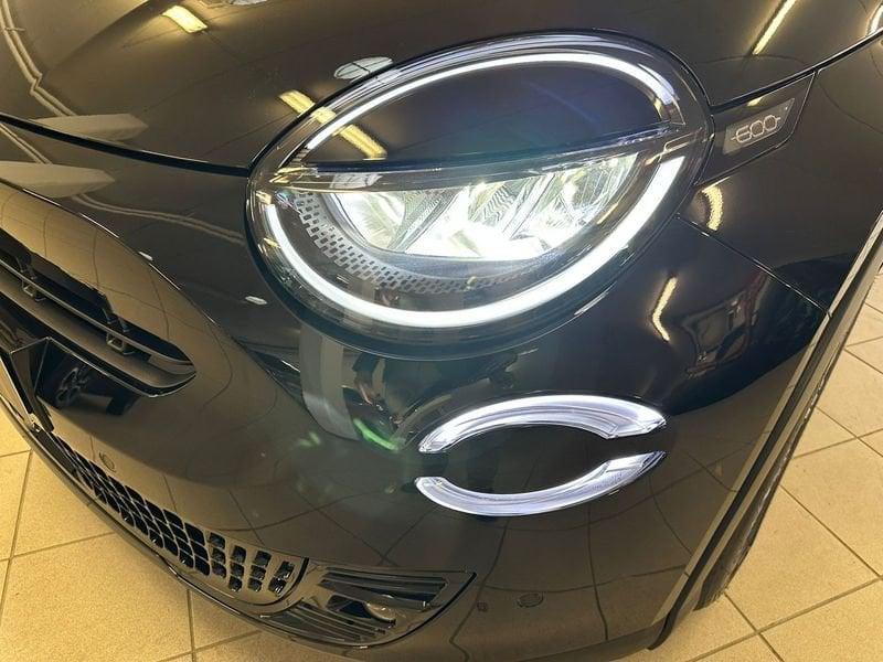 FIAT 600 600 Hybrid 110 CV DCT MHEV PACK COMFORT + PACK STYLE