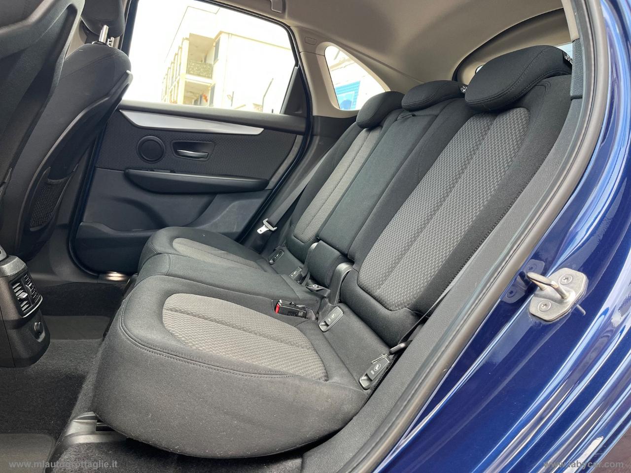 BMW 214d Active Tourer Advantage