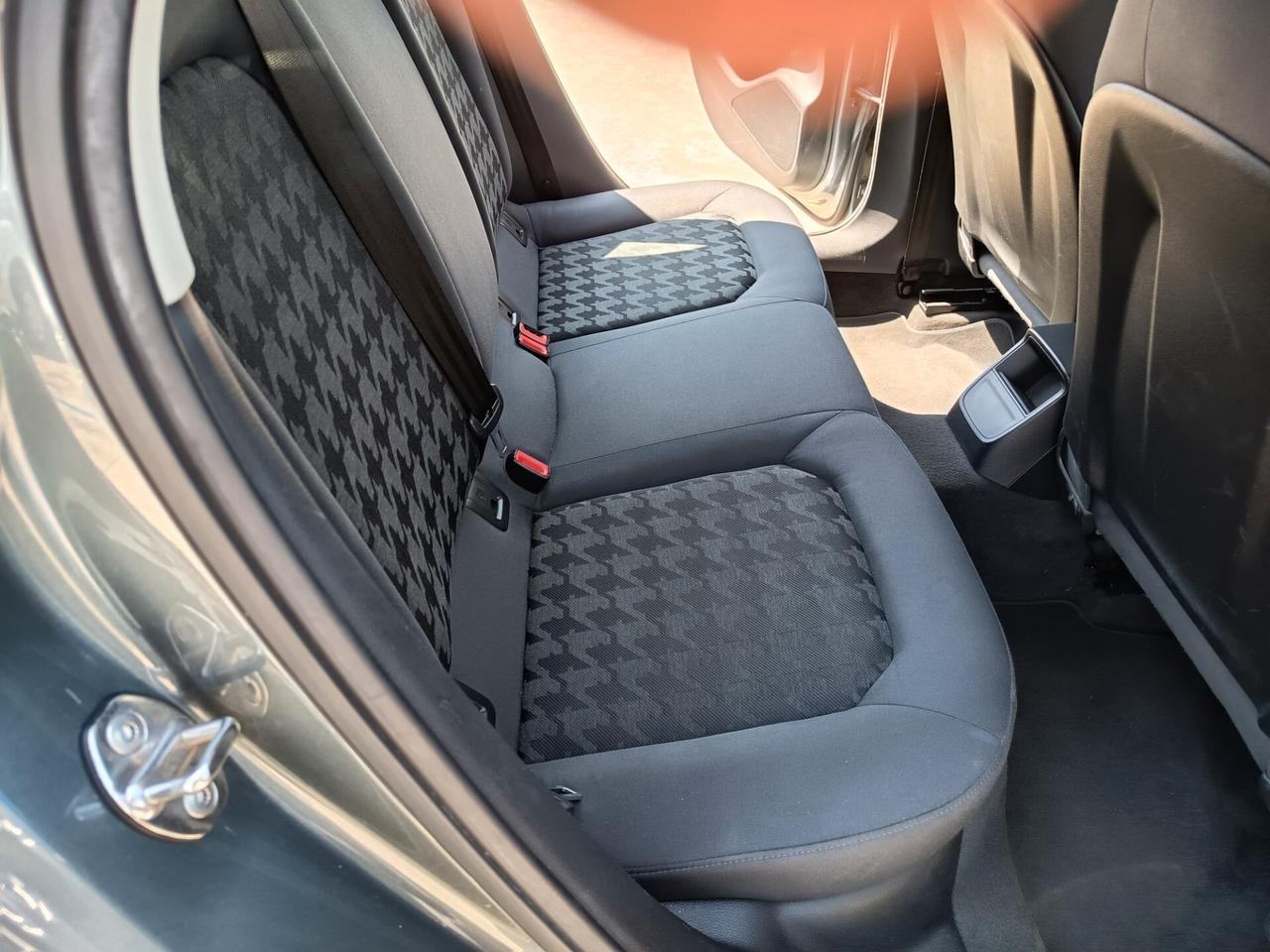 Audi A3 SPB 1.6 TDI Ambiente