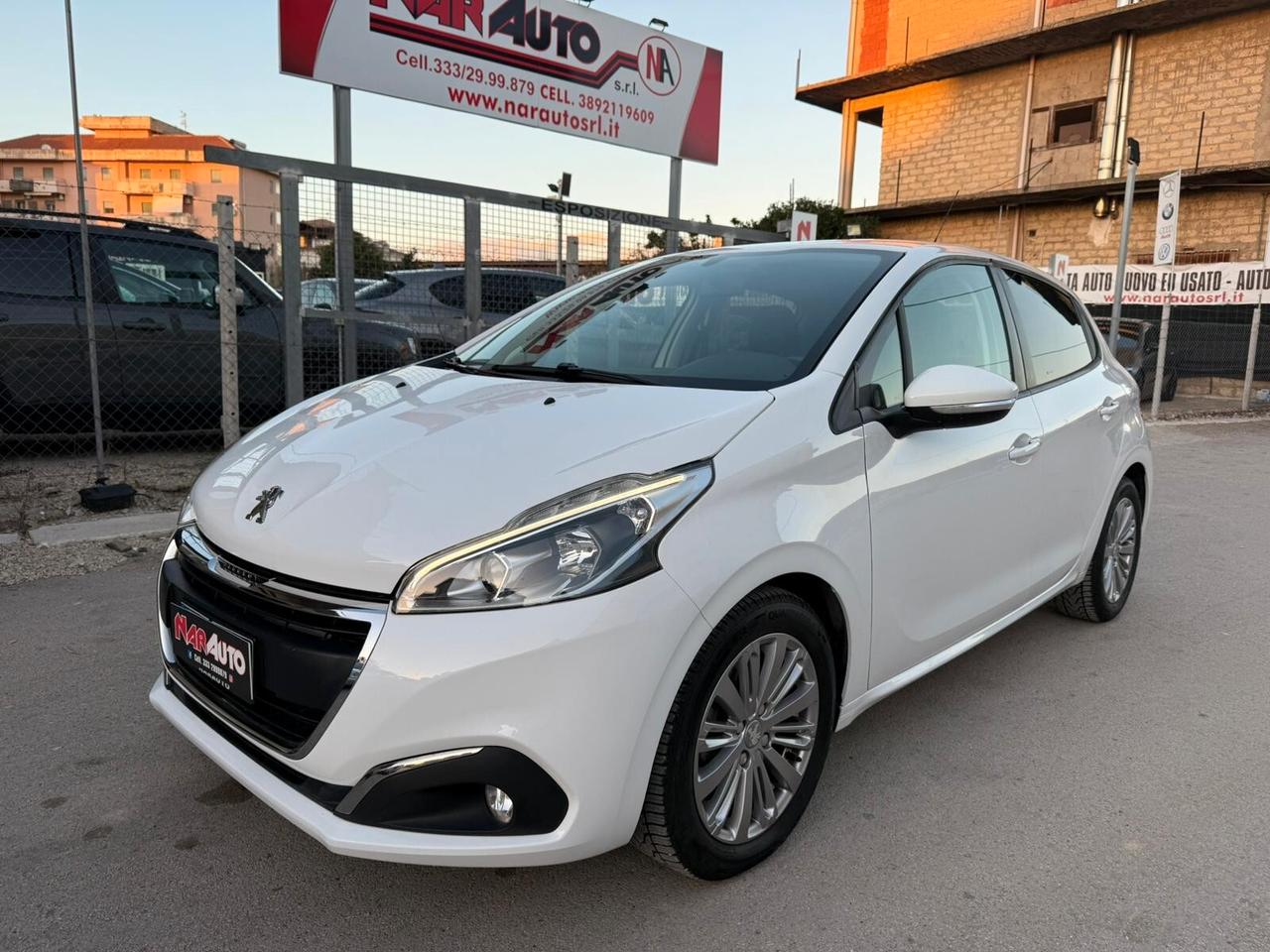 Peugeot 208 BlueHDi 75CV Allure AUTOCARRO 5 POSTI
