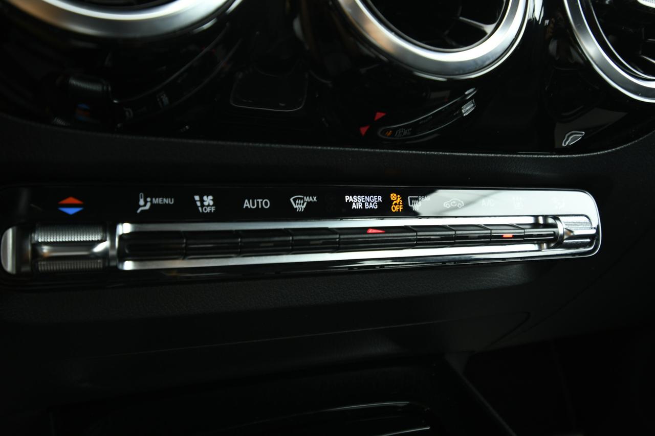 Mercedes-Benz GLA 250 e phev (eq-power) Sport auto CAMERA+LED+C18"
