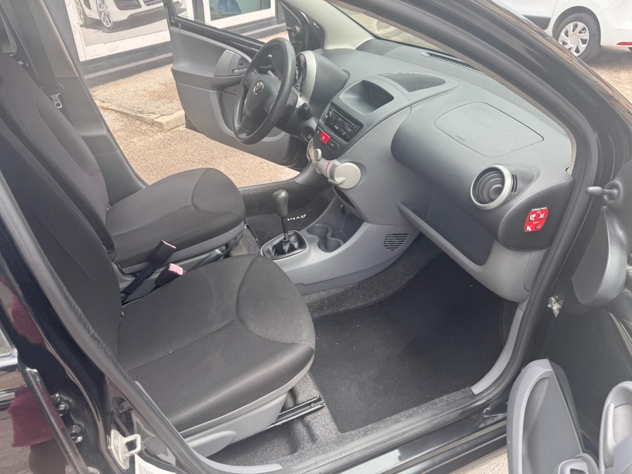 Toyota Aygo 1.0 12V VVT-i 5 porte Now