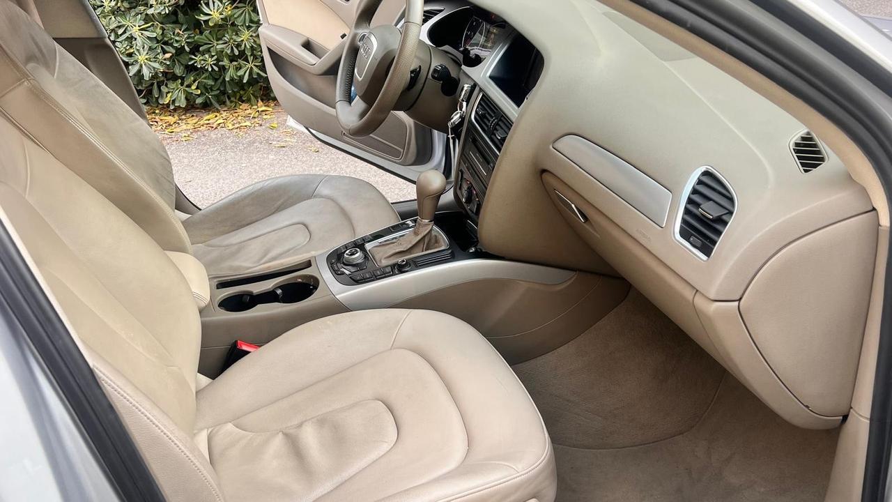 Audi A4 Avant 2.0 TDI 143CV cambio automatico Unico Prop