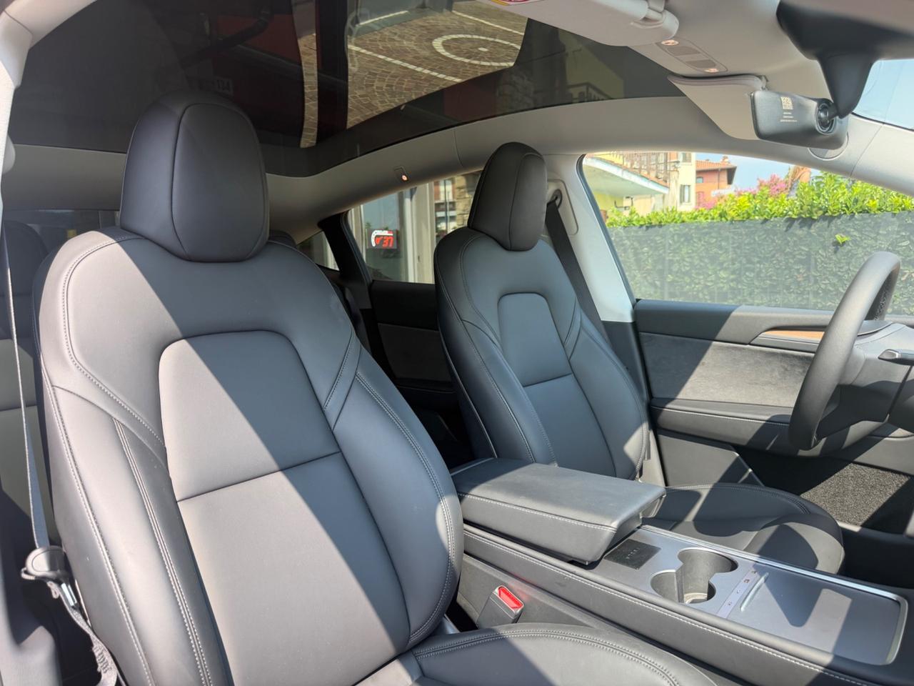 Tesla Model Y RWD