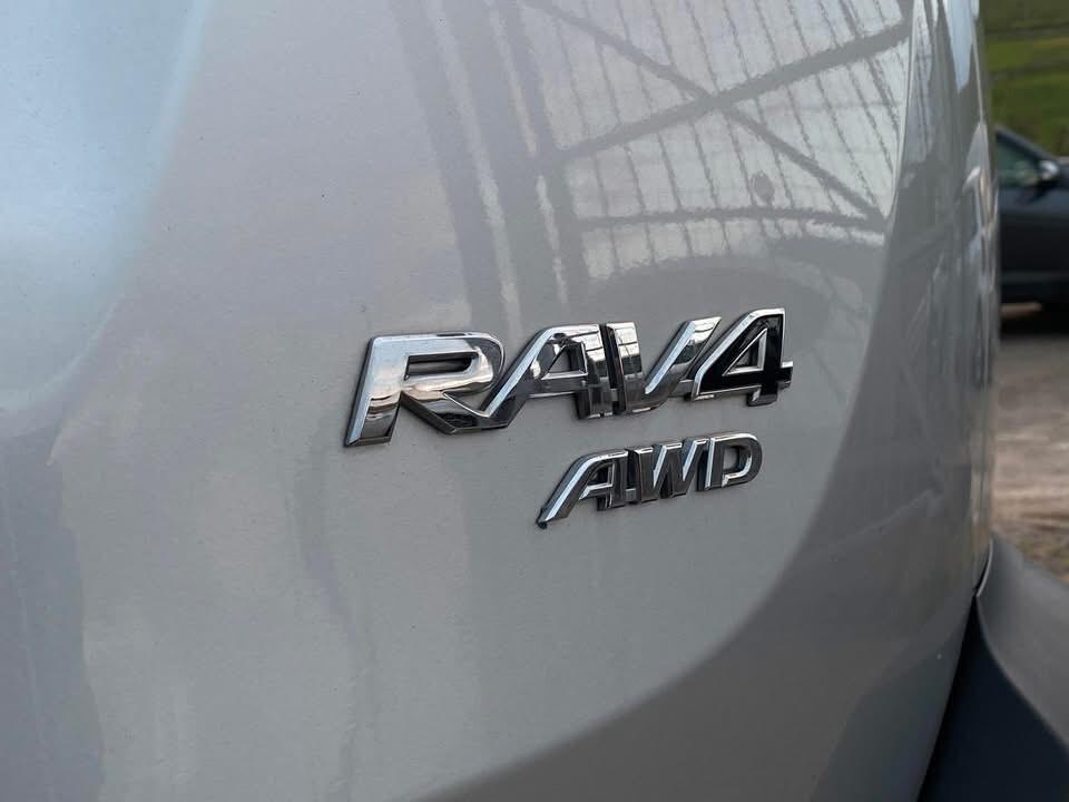 Toyota RAV 4 RAV4 2.2 D-4D 4WD Lounge