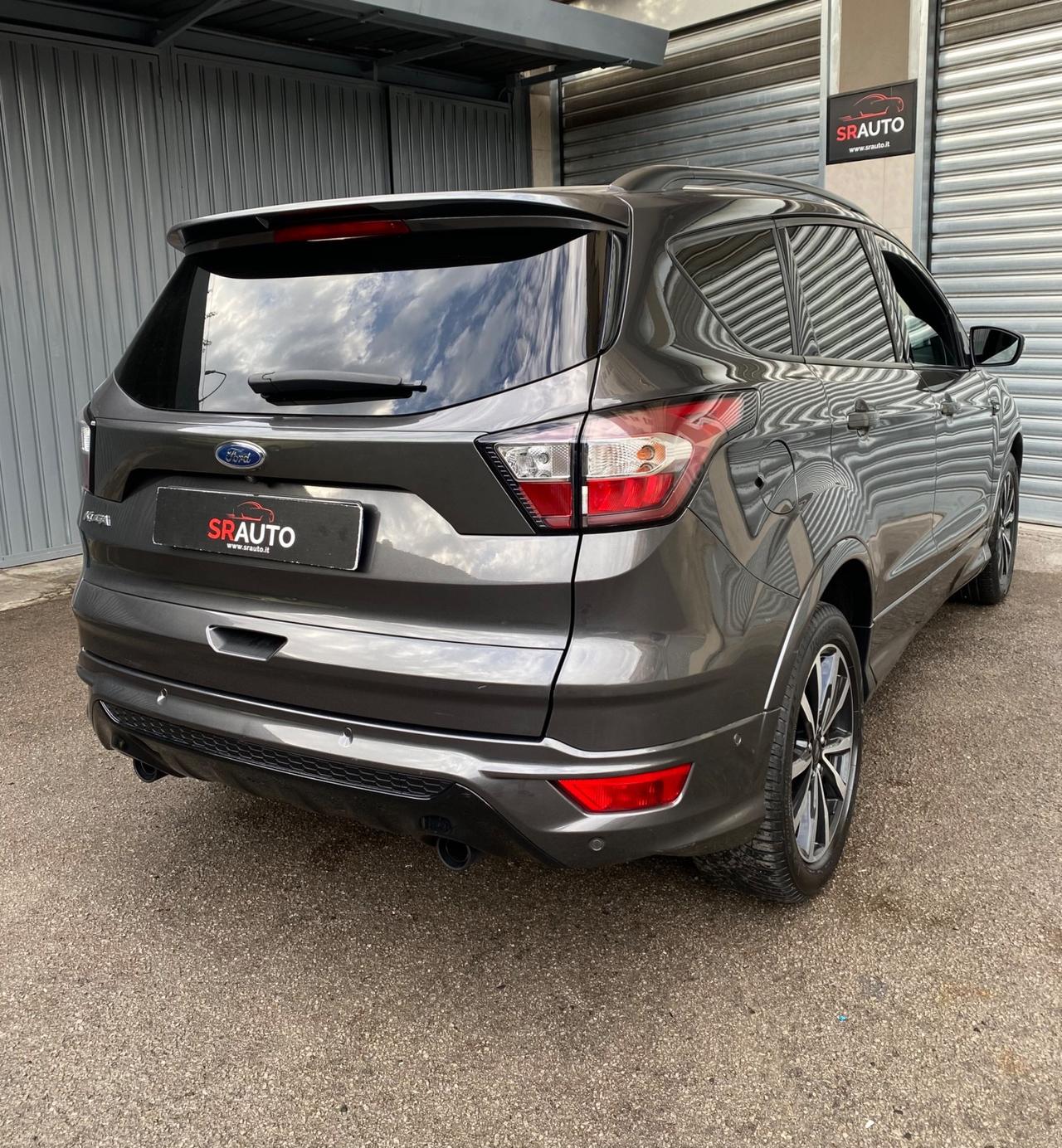 Ford Kuga 1.5 TDCi 120cv S&S 2WD ST-Line