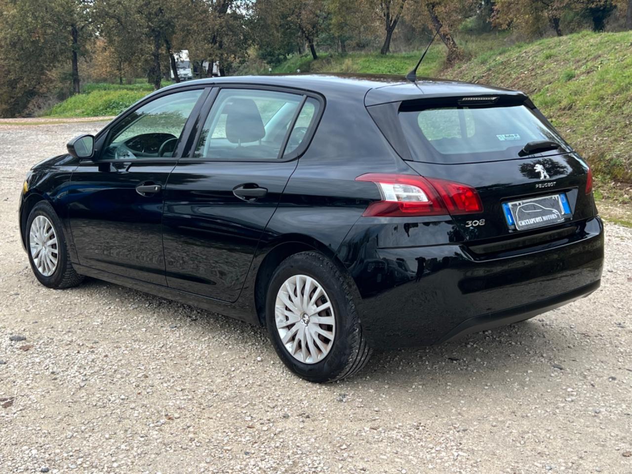 Peugeot 308 1.2 Benzina Access NEOPATENTATI PERMUTE RATE GARANZIA