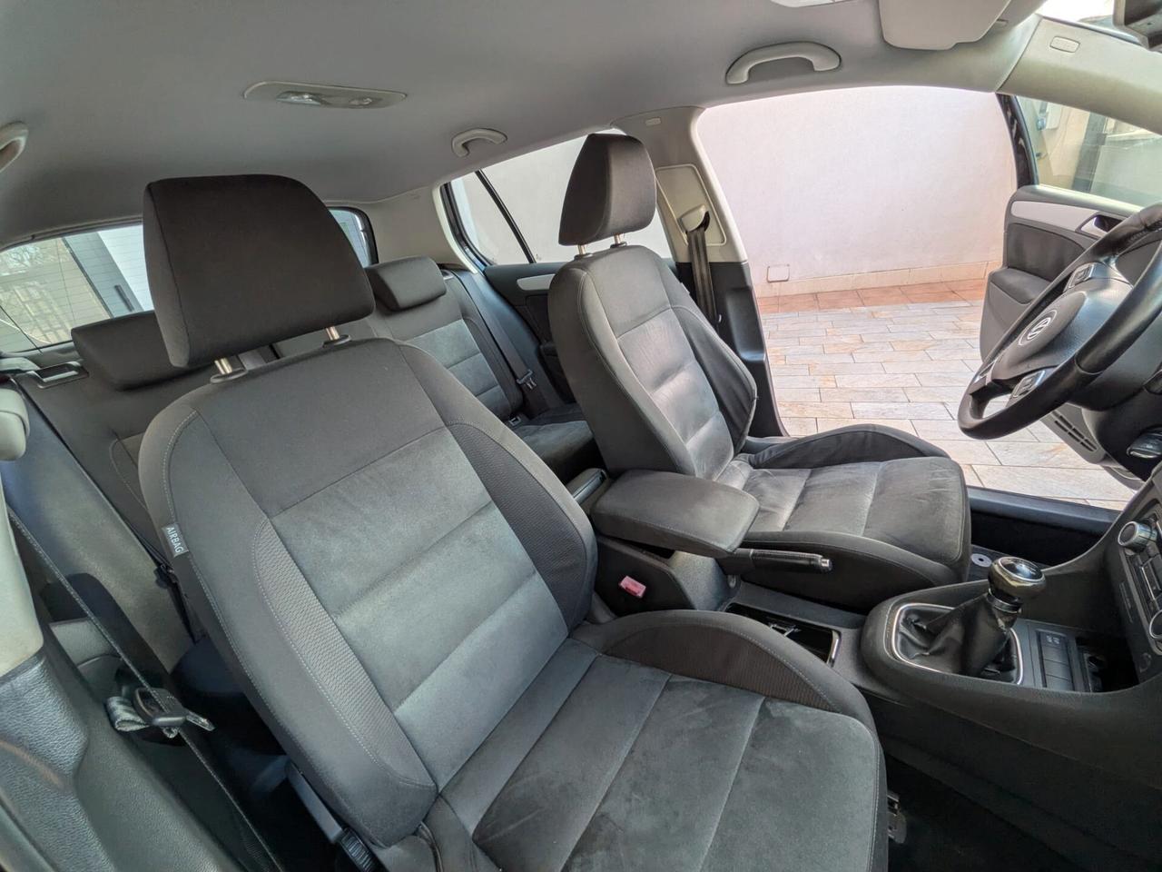 Volkswagen Golf 1.6 TDI DPF 5p. Highline