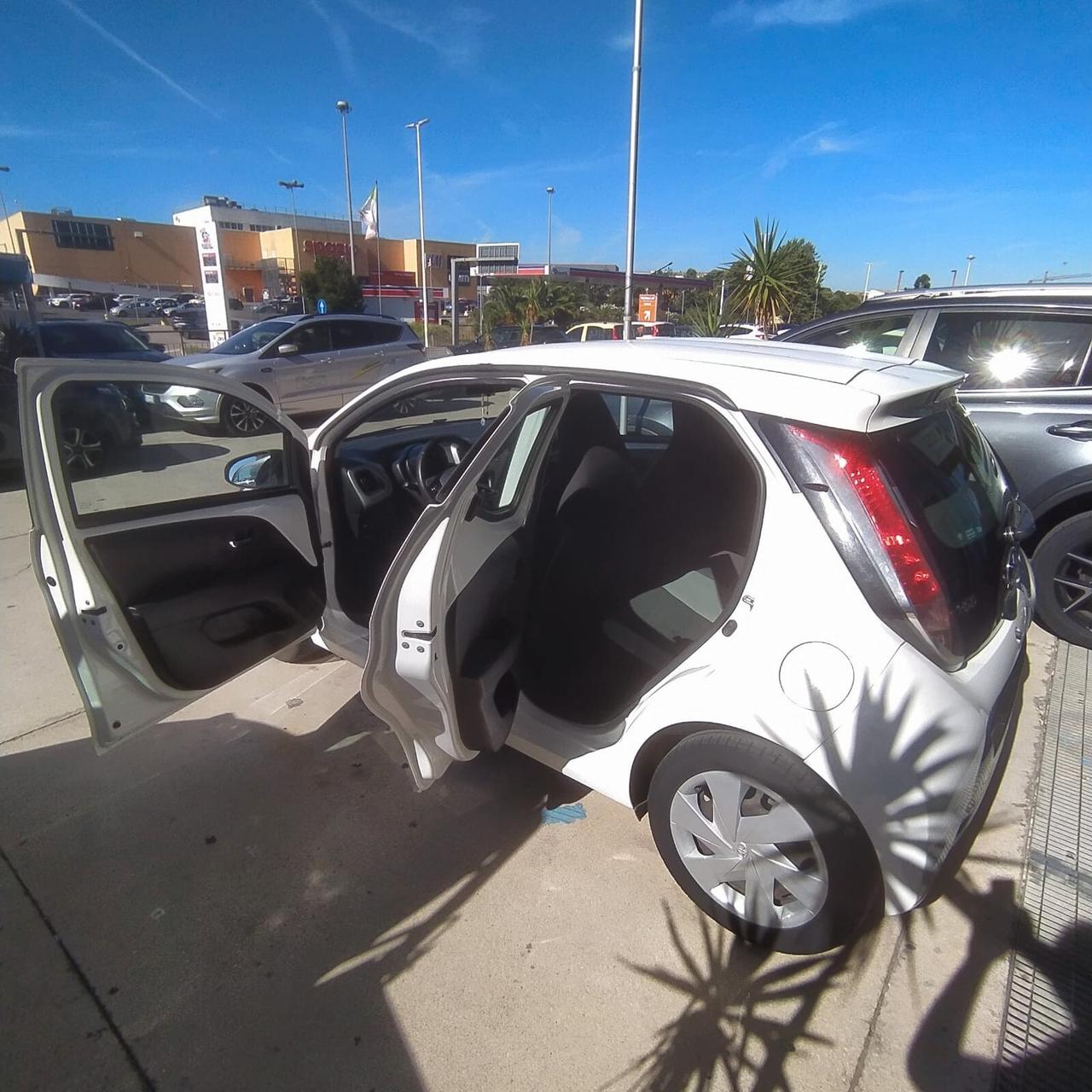 Toyota Aygo 1.0 VVT-i 69 CV 5 porte x-cite TSS MMT
